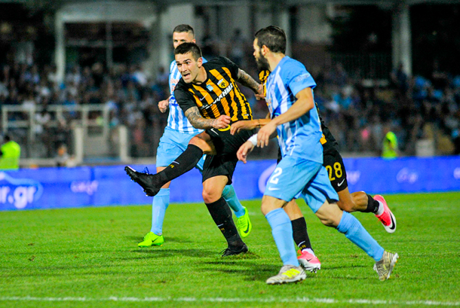 «Έσπασε» τα δοκάρια και έμεινε ισόπαλη