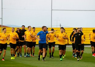 Δοκιμές με εκτός 11αδας τον Αλμέιδα