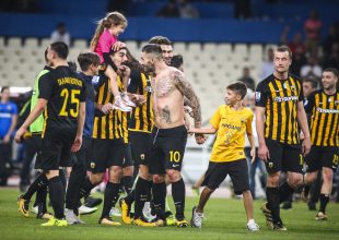 Το ξέφρενο πανηγύρι στο φινάλε (VIDEO)