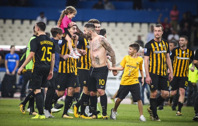 Το ξέφρενο πανηγύρι στο φινάλε (VIDEO)