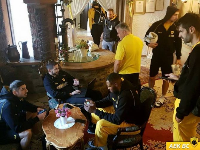 Λίγο πριν την προπόνηση στη Γερμανία (PICS)
