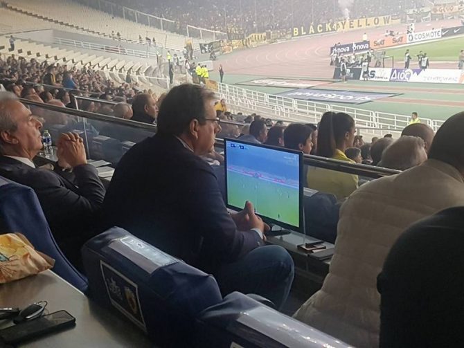 Ο Αγγελόπουλος στο ντέρμπι
