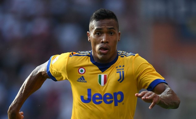 Θέλει να «δέσει» τον Άλεξ Σάντρο η Γιουβέντους