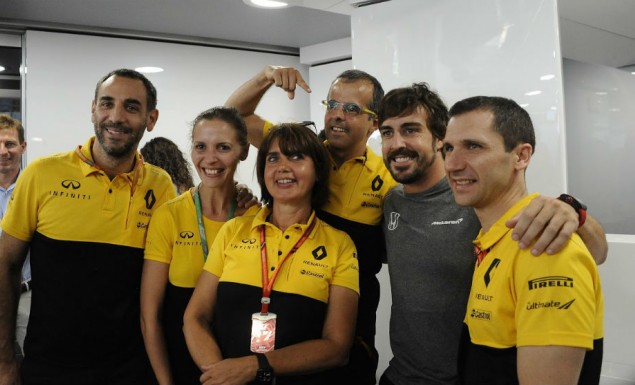 Συνεχίζει και το 2018 στην ΜακΛάρεν ο Αλόνσο! Συνεχίζει και το 2018 στην ΜακΛάρεν ο Αλόνσο!