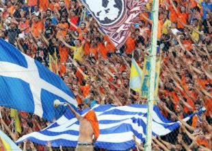 Τα πανό των οπαδών του ΑΠΟΕΛ για τα Μάρμαρα του Παρθενώνα! (pics)