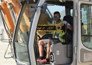 Εικόνες από το εργοτάξιο στη Νέα Φιλαδέλφεια