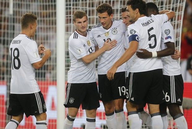 Ανατροπή η Αγγλία, «6άρα» η Γερμανία Ανατροπή η Αγγλία, «6άρα» η Γερμανία