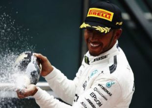 GP Ιταλίας: O Hamilton έκανε… πλάκα μέσα στο “σπίτι” της Ferrari
