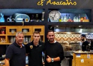 Στη Φιλαδέλφεια για σουβλάκια ο Βράνιες (ΦΩΤΟ)