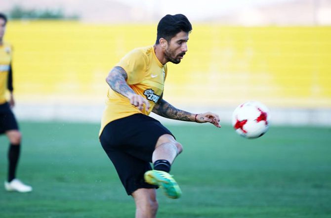 Με «21» ποδοσφαιριστές και Τσιγκρίνσκι-Κονέ στη Λεωφόρο