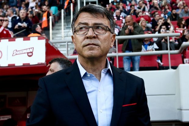 RMC: «Κορμπεράν ή… Λεμονής στη θέση του Μαρτίνς στον Ολυμπιακό;»