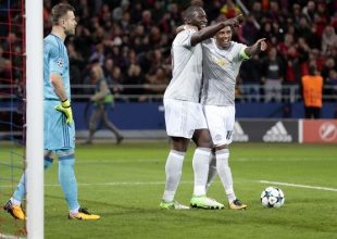 Εύκολα ManUtd και Βασιλεία