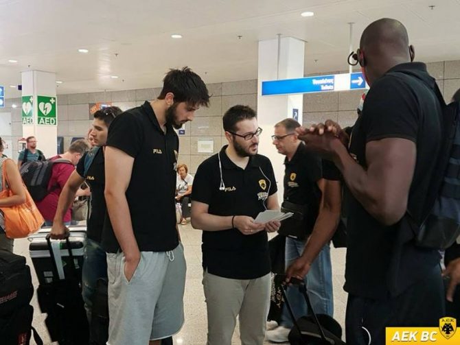 Αναχώρησε για Κύπρο η Βασίλισσα (PICS)