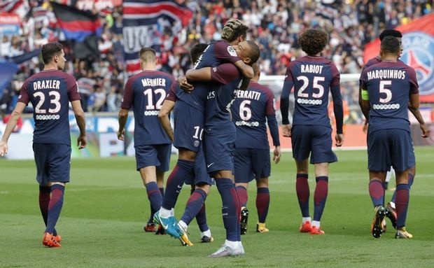 Με “6άρα” στο +3 η Παρί Σεν-Ζερμέν