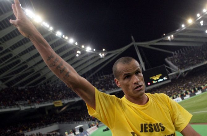 Οι ματσάρες του ΟΑΚΑ μεταξύ ΑΕΚ – Ολυμπιακού (VIDEO) Οι ματσάρες του ΟΑΚΑ μεταξύ ΑΕΚ – Ολυμπιακού (VIDEO)