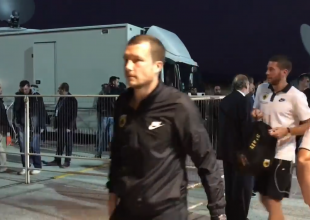 Η άφιξη της ΑΕΚ στα Πηγάδια (VIDEO)