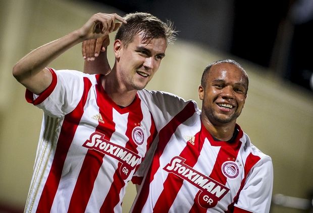 Η ενδεκάδα του Ολυμπιακού κόντρα στην Μπαρτσελόνα Η ενδεκάδα του Ολυμπιακού κόντρα στην Μπαρτσελόνα