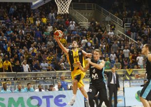 Το απίστευτο buzzer bitter του Ξανθό (vid)