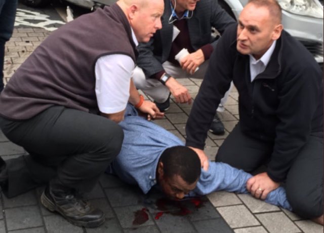 Συναγερμός στο Λονδίνο: Αυτοκίνητο παρέσυρε πεζούς στο Μουσείο Φυσικής Ιστορίας