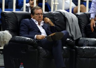 Μάκη πρέπει να αποφασίσεις