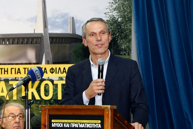 Απών ο δήμαρχος – «Αδιανόητο να μην είναι εδώ» (VIDEO)