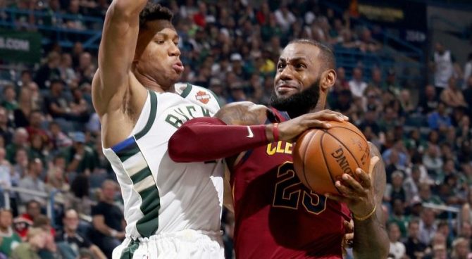 Αποθέωσε Γιάννη ο Λεμπρόν (video) Αποθέωσε Γιάννη ο Λεμπρόν (video)