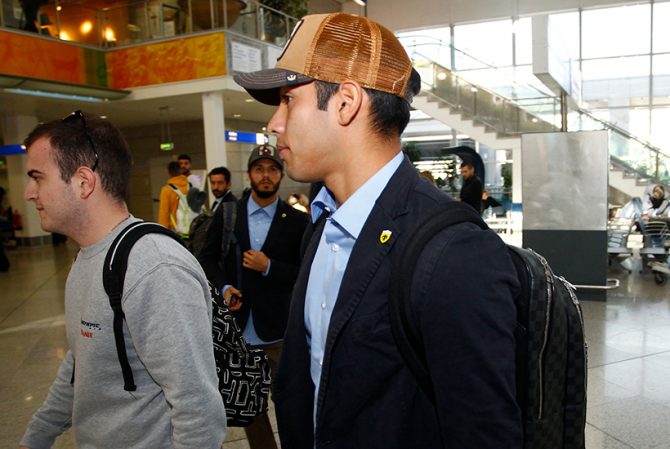 Η άφιξη της ΑΕΚ στο αεροδρόμιο (vid)