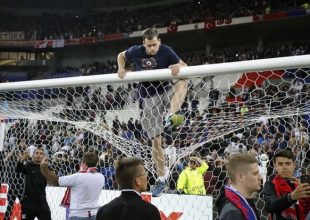 Η Μπεσίκτας διώχνει τον κόσμο της από το γήπεδο