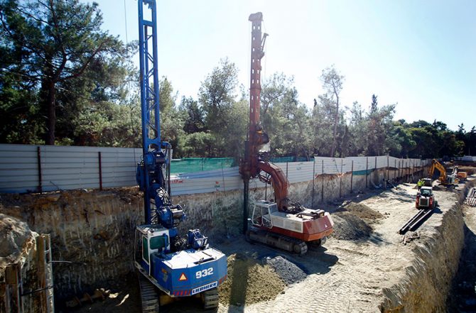 Συνεχίστηκαν και σήμερα τα έργα αντιστήριξης (VIDEO)