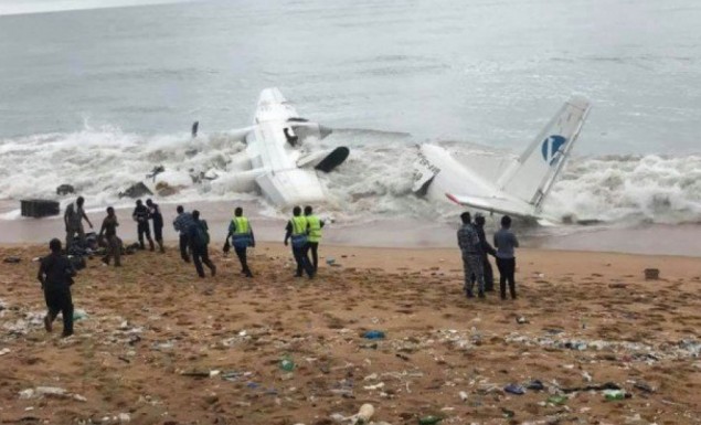 Συνετρίβη αεροσκάφος – Τουλάχιστον τέσσερις νεκροί (pics)