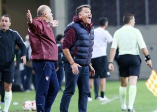 «Λευτεριά στην ΑΕΛ» – Πανό κατά του Κούγια κρεμάστηκε στην Λάρισα (PIC)