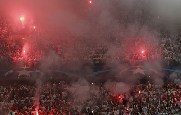 Οπαδοί της Λέγκια χτύπησαν παίκτες της ομάδας τους