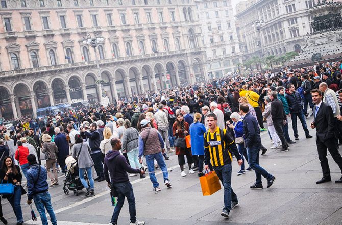 Κιτρίνισε η Βιέννη (pic)