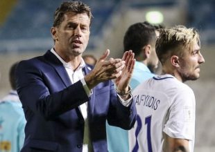 Οι τέσσερις διεθνείς που βρίσκονται στο όριο καρτών!