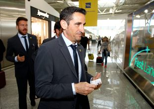 Από το ξενοδοχείο στο αεροδρόμιο (ΦΩΤΟ)