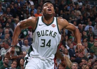 To χειροποίητο Xbox One X για τον Αντετοκούνμπο (pic)