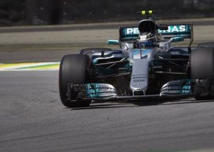 GP Βραζιλίας: Pole για Bottas, στον τοίχο ο Hamilton