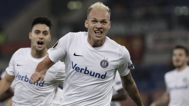 Φενέρμπαχτσε για Χολτσχάουζερ