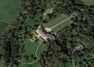 Αεροπλάνο συγκρούστηκε με ελικόπτερο στη Βρετανία – Φόβοι για πολλούς νεκρούς