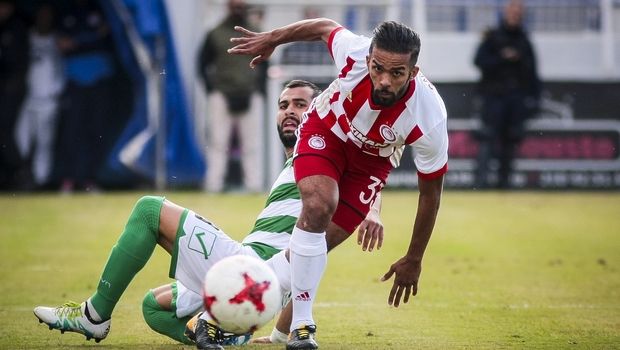 Έκλεψαν το σπίτι του Καρσελά στη Βουλιαγμένη! Έκλεψαν το σπίτι του Καρσελά στη Βουλιαγμένη!