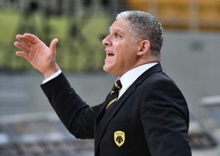 Μανωλόπουλος: «Μπήκαν μέσα με σωστή νοοτροπία τα νέα παιδιά».