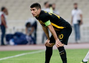 Αποθέωση για Μάνταλο
