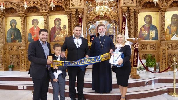 Ομάδα ποδοσφαίρου από Έλληνα ιερέα ιδρύθηκε στην Αγγλία Ομάδα ποδοσφαίρου από Έλληνα ιερέα ιδρύθηκε στην Αγγλία