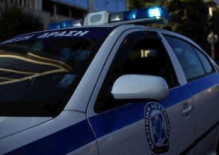 Πυροβολισμοί έξω από τα γραφεία του ΠΑΣΟΚ