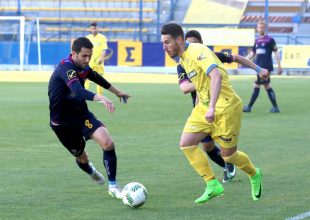 «Κατάσκοπος» της ΑΕΚ στη Λαμία για Ρότσα