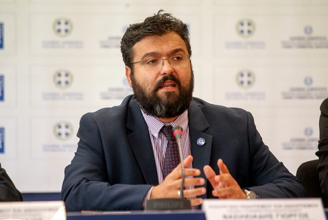 Βασιλειάδης σε Μπαταγιάννη: «Τι να πεις και συ, αντιπρόεδρος του Ολυμπιακού είσαι»