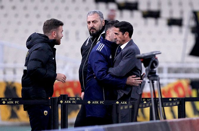 Απολογήθηκε στους παίκτες του ο Χιμένεθ – «Σας ζητάω συγνώμη για την αποβολή»