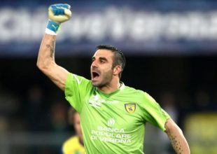 Κατέβασε τα ρολά ο Σορεντίνο! (vid)