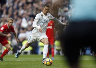 Ο Ρονάλντο οργιάζει όταν βρίσκει τη Σεβίλλη