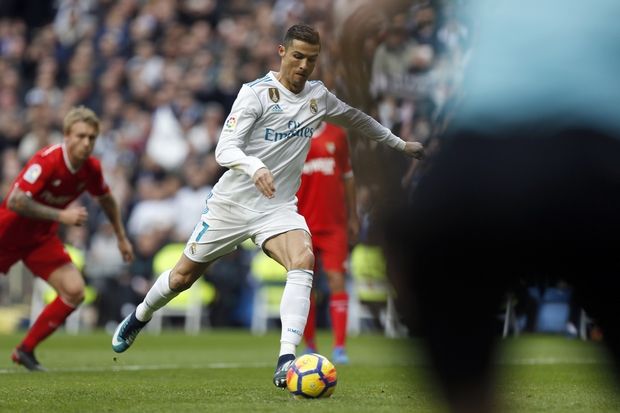 Ο Ρονάλντο οργιάζει όταν βρίσκει τη Σεβίλλη